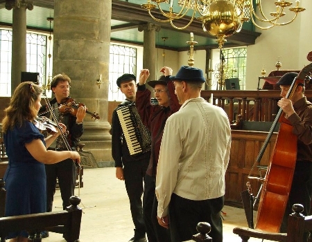 Met de Shtetl Band Amsterdam in de Portugese Synagoge, 2009 